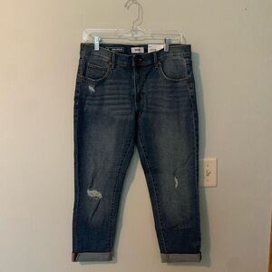 Sonoma NWT medium wash ripped capri jeans